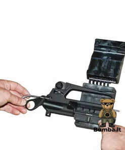 Praktinis AR-15 ginklo viršutinio imtuvo įstatymas į atvertą Wheeler Delta Series fiksavimo bloką prieš remonto darbus – bumba.lt Kaune ir internetu